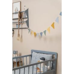 Slinger Met Vlaggetjes Blue -Winkel Voor Babyproducten 0021214 little dutch slinger met vlaggetjes blue 3 1000