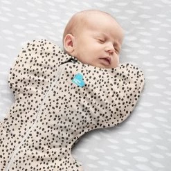 Love To Dream Swaddle Up 1.0 Animal Beige Medium 6-8.5 Kg Inbakerslaapzak L1001252BGEM -Winkel Voor Babyproducten love to dream swaddle up 1.0 animal beige 3 1