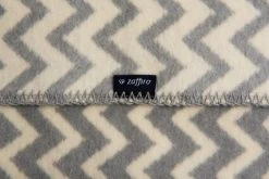 Zaffiro Grijs & Ecru Zigzag 75 X 100 Cm Wiegdeken 40771 -Winkel Voor Babyproducten zaffiro deken zigzag grijs wit ka1 3 2